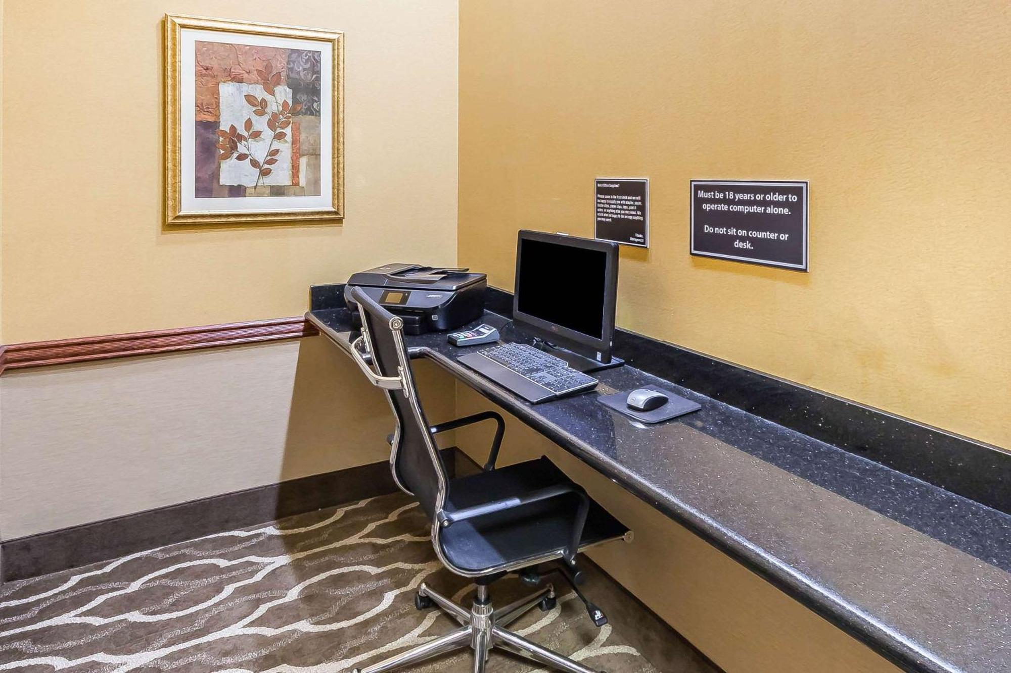 Comfort Suites Yukon - Sw Oklahoma City Esterno foto
